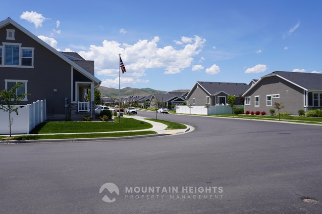 Building Photo - 3977 W Penstemon Wy