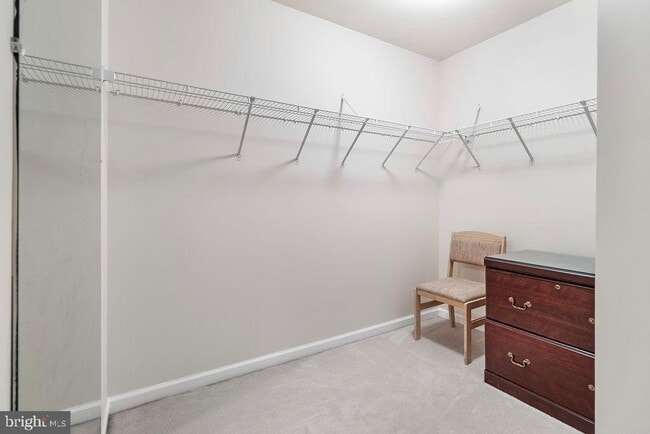 Building Photo - 43997 Riverpoint Dr