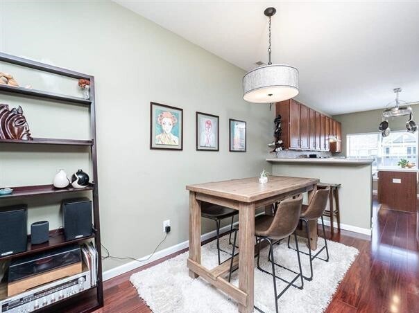 Building Photo - Lovely townhouse in fantastic Durham locat...