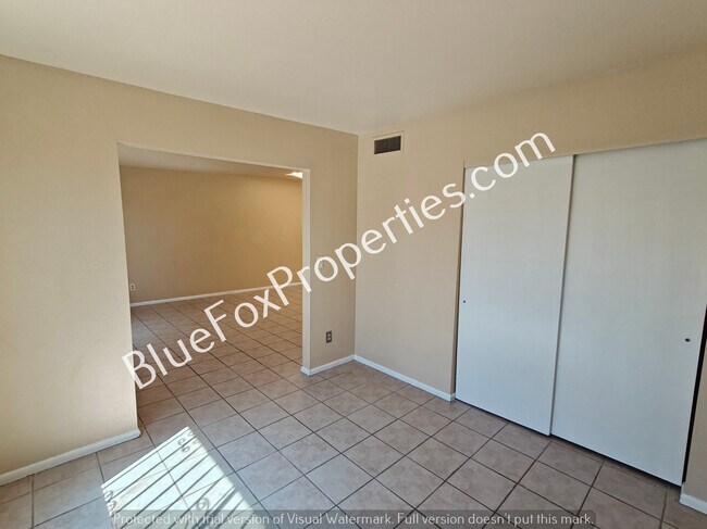 Building Photo - 3758 E 3rd St