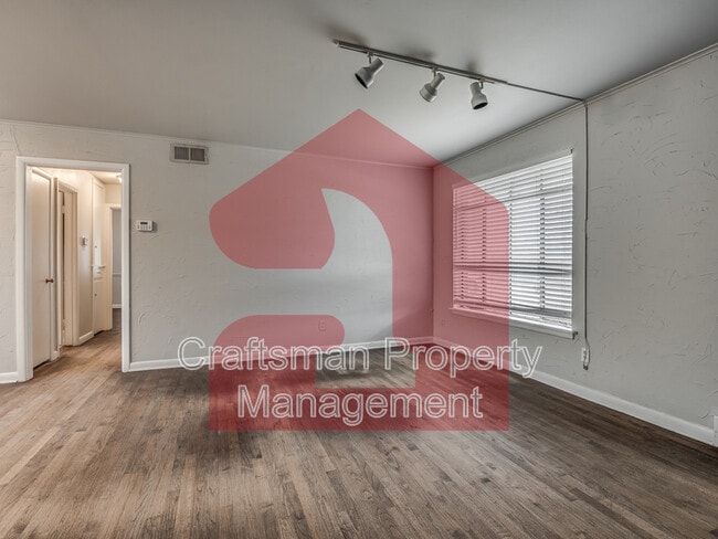 Building Photo - 2915 NW 72nd St