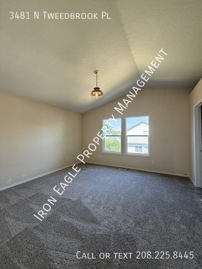 Building Photo - 3481 N Tweedbrook Pl