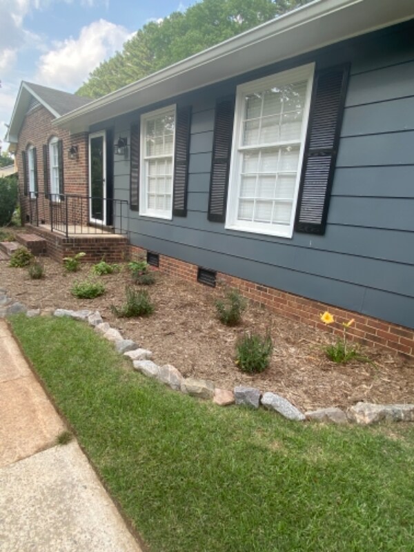 Building Photo - 5912 Wintergreen Dr