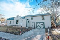 Building Photo - 1013 Elmira St