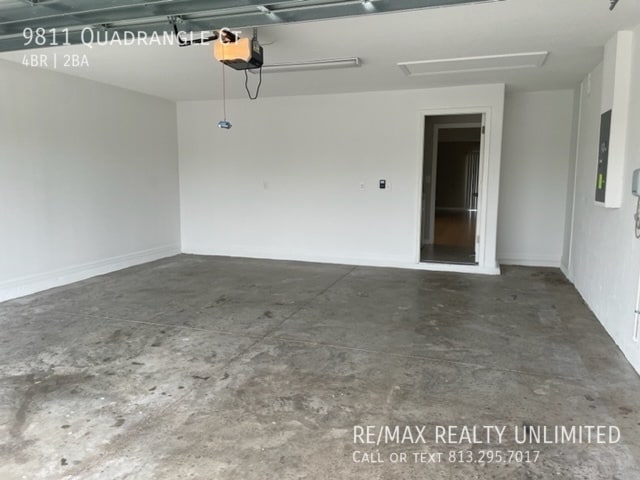 Building Photo - 9811 Quadrangle Ct