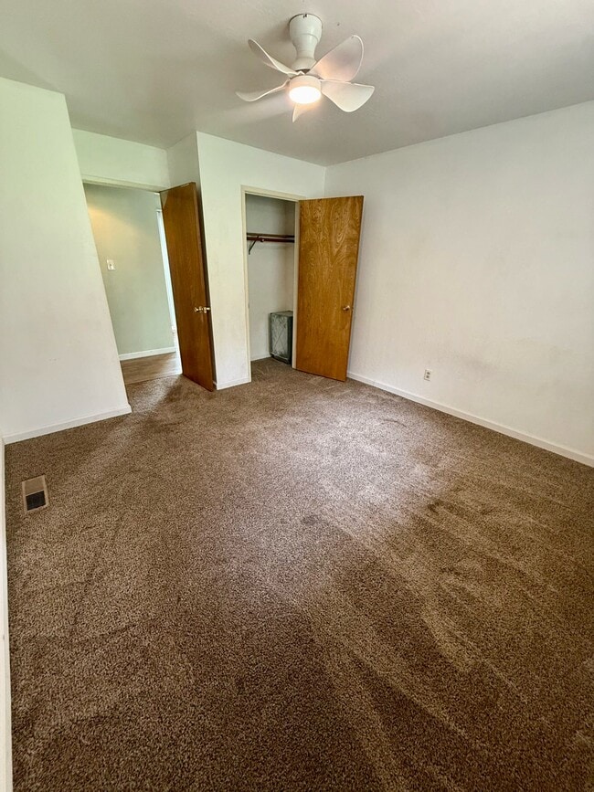 Building Photo - 11599 Upper Pine Hill Dr