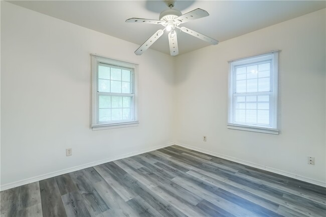 Building Photo - 49 Depew St