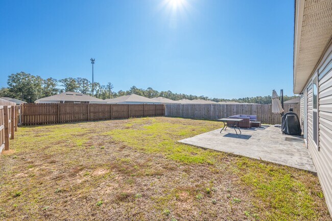Building Photo - 4378 Jitterbug St