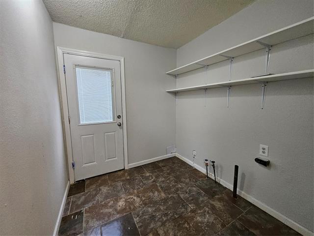 Building Photo - 541 S Mockingbird Ln