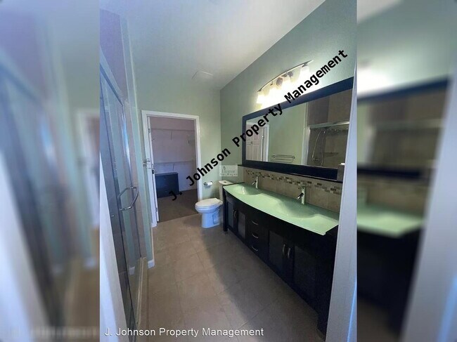 Building Photo - 2 bedroom 2 bath condo