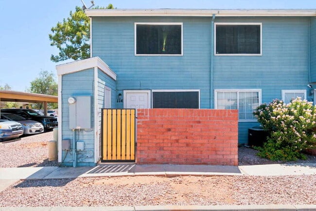 Building Photo - 2301 E University Dr