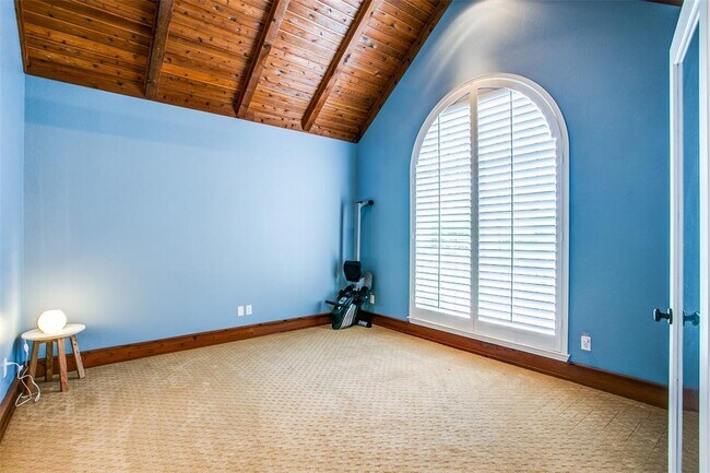 Building Photo - 1203 Limestone Creek Dr