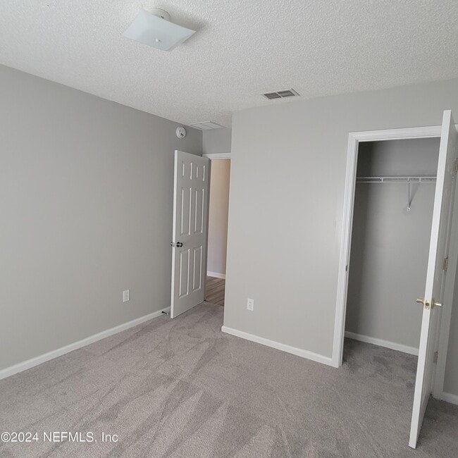 Building Photo - 12359 Wavyleaf Ct