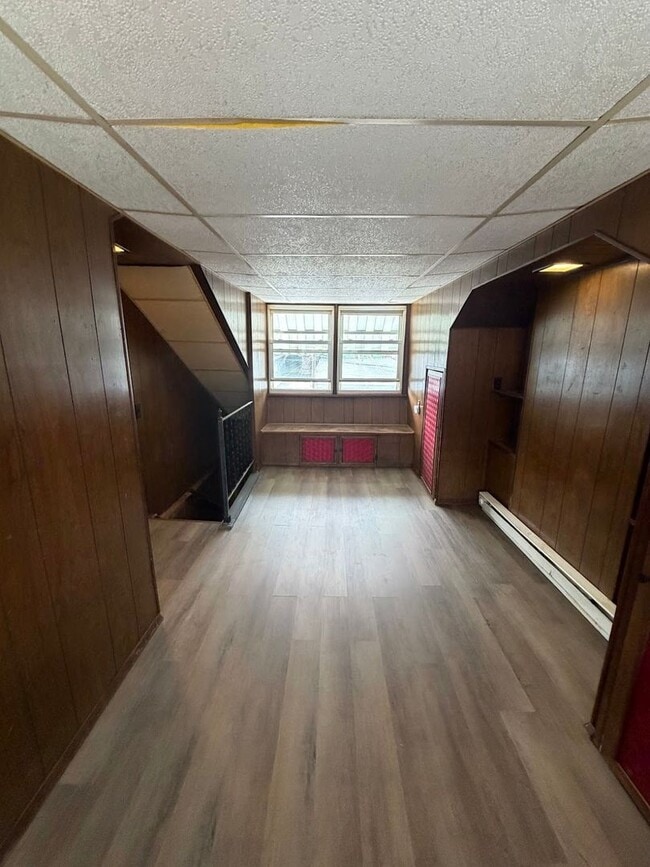 Building Photo - 1266 Muhlenberg St