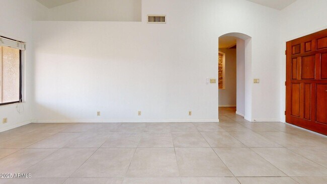 Building Photo - 9814 W Menadota Dr
