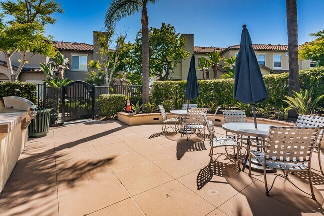 Building Photo - Beautifully Furnished Carlsbad Rental Near...