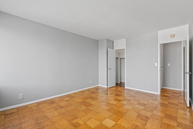 Building Photo - 85 E India Row