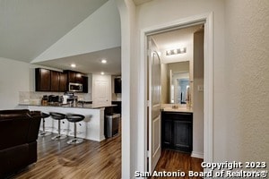 Building Photo - 822 Brown Thrasher