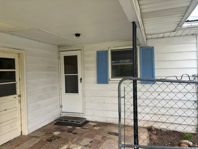Building Photo - 100 Hixon Cir
