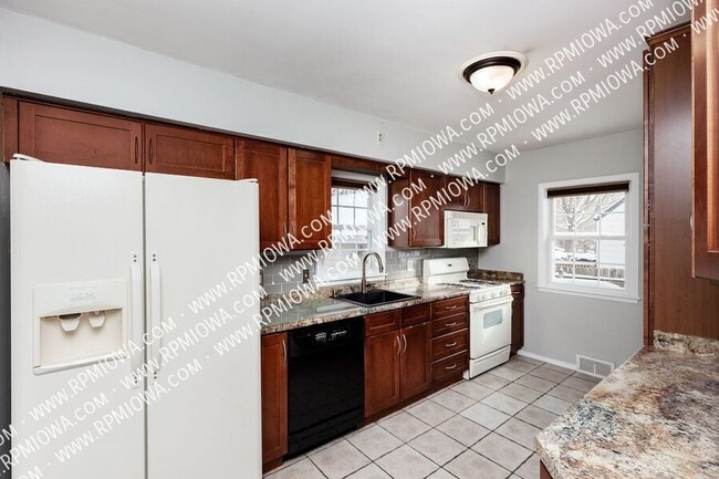 Building Photo - 3109 Holcomb Ave