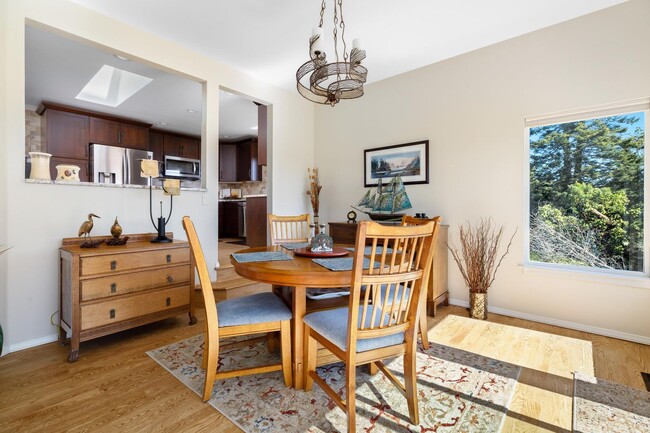 Building Photo - Stunning View Home In Oak Harbor! Availabl...