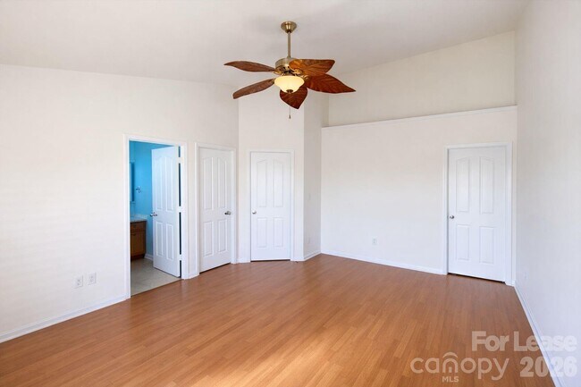 Building Photo - 9538 Inglenook Ln