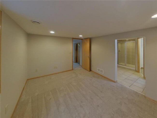 Building Photo - 6680 168th St W