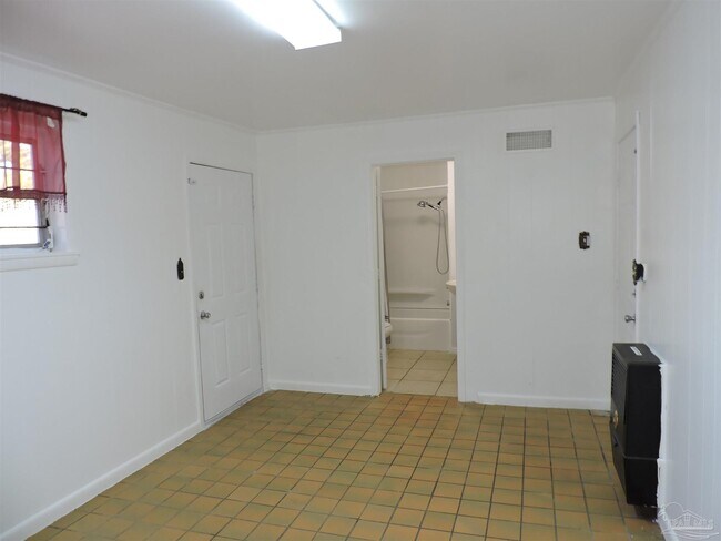 Building Photo - 146 Drew Cir