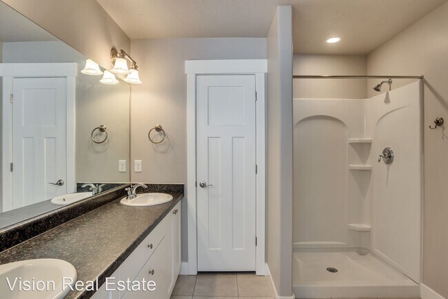Building Photo - 1680 Aspen Summit Dr