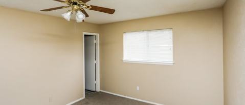 Building Photo - 1513 Hawk Ct