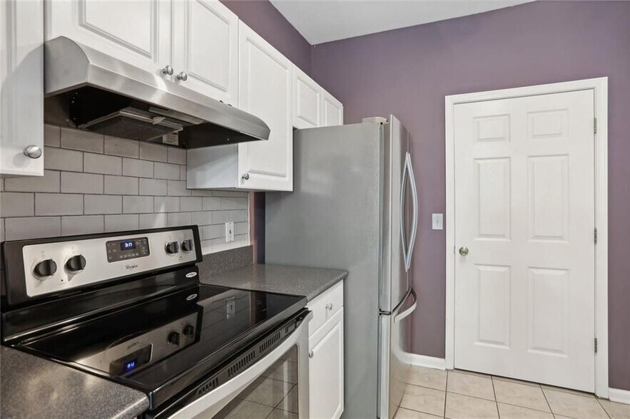 Building Photo - 206 Spring Heights Ln