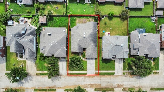 Building Photo - 5206 Laura Lee Ln