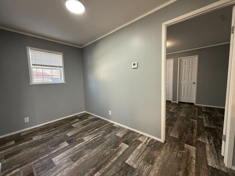 Building Photo - 11853 Cascade Cir