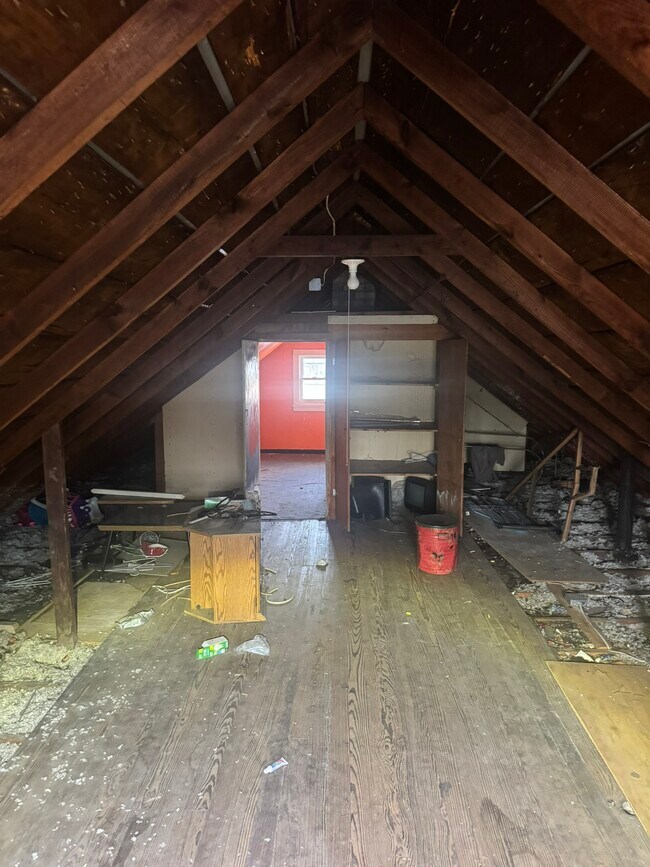 Building Photo - 1601 Mabel Ave