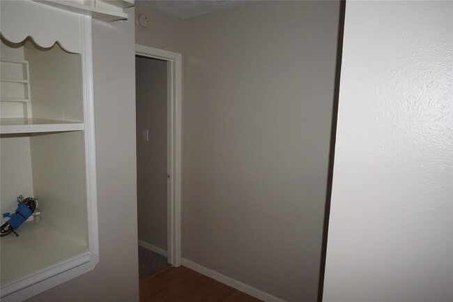 Building Photo - 5022 Fox Hollow Blvd