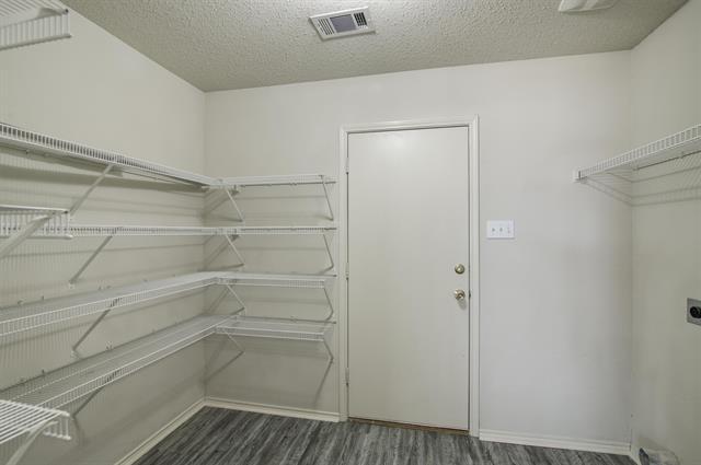 Building Photo - 8857 Stirrup Way