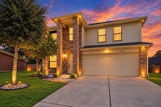 Building Photo - 1011 Backland Ct