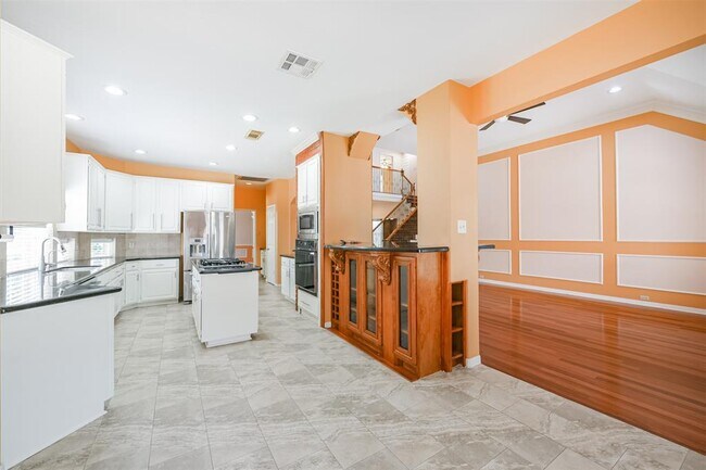 Building Photo - 4003 Bountiful Crest Ln
