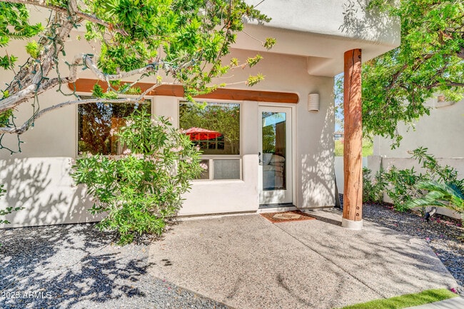 Building Photo - 6139 N 31st Ct