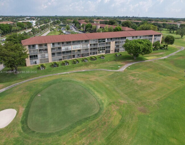 Building Photo - 12755 SW 16th Ct