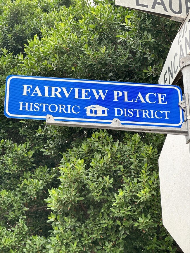 Building Photo - 2014 N 16th Ave