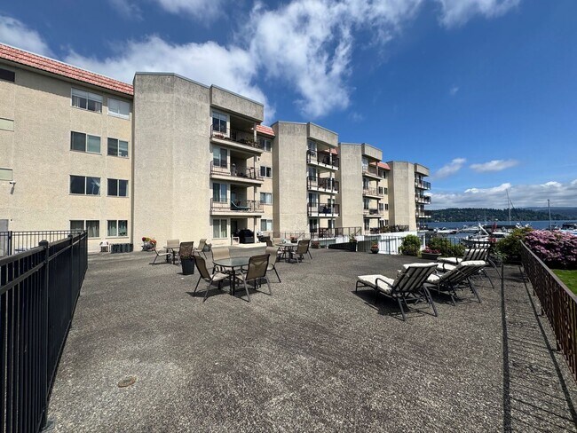 Building Photo - 9030 Seward Park Ave S