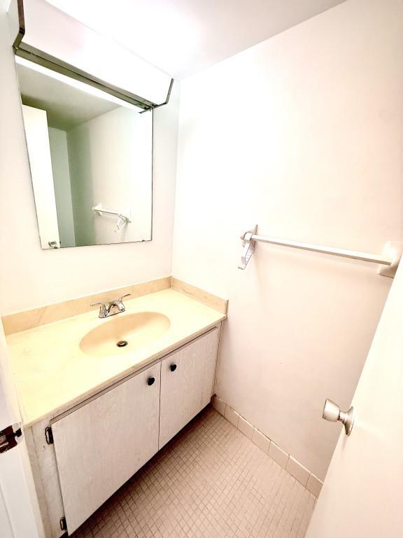Building Photo - 4880 Locust St NE