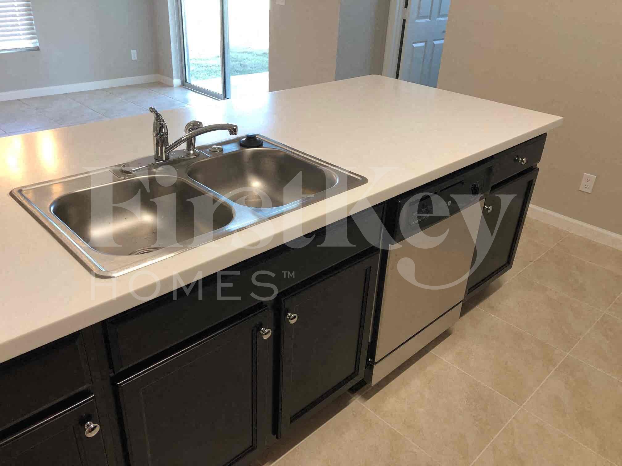 Building Photo - 1773 SW Cannon Ave