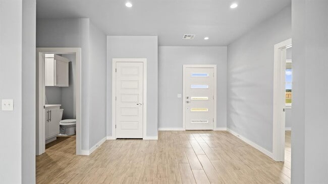 Building Photo - 12624 E Hefner Rd