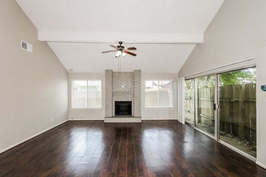 Building Photo - 12723 Ashford Knoll Dr
