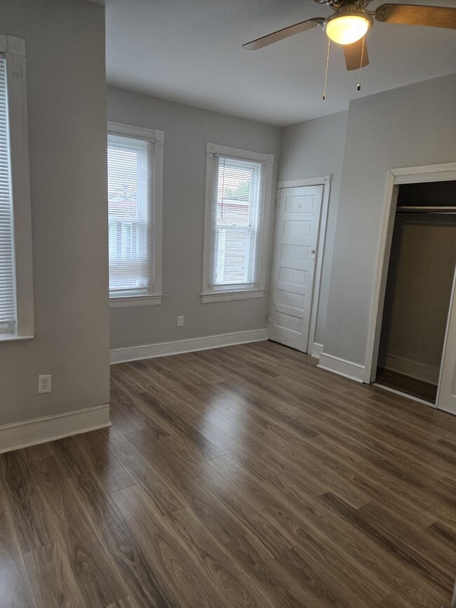 Building Photo - 4252 N 15th St