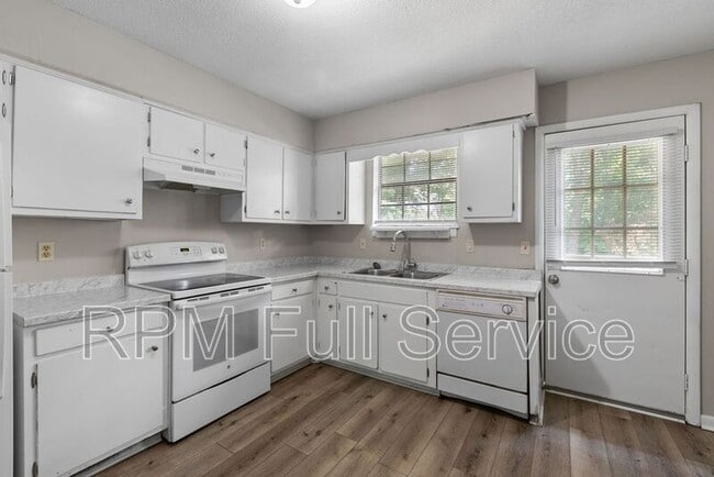 Primary Photo - 4426 Central Valley Dr