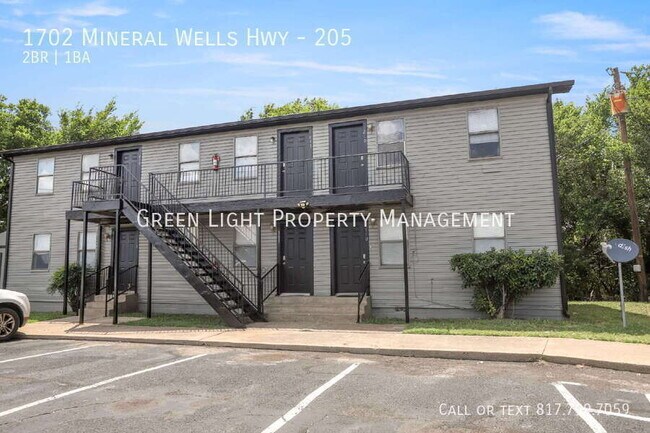 Building Photo - 1702 Mineral Wells Hwy