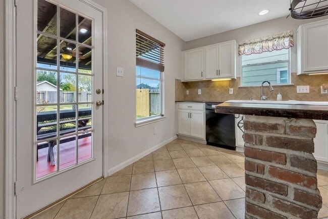 Building Photo - 3630 Garrison Run Dr